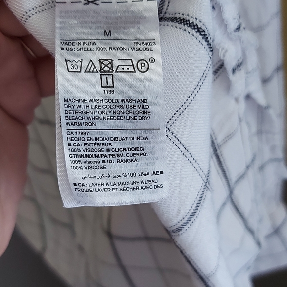 Old Navy Plaid Top - Picture 5 of 6